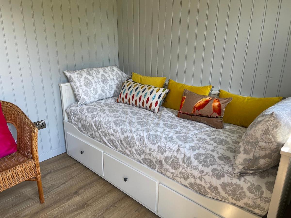 Lilac Hut Shepherds Hut Kilkenny Exterior foto